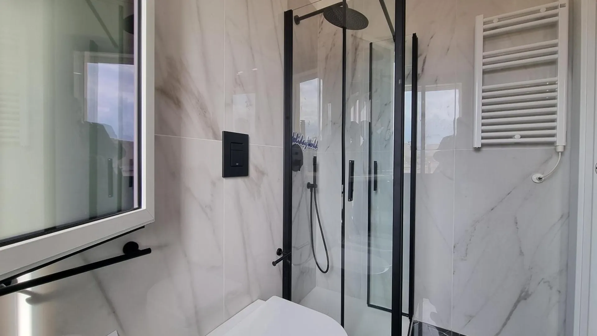 Maxela Penthouse By Holiday World Palermo Apartment