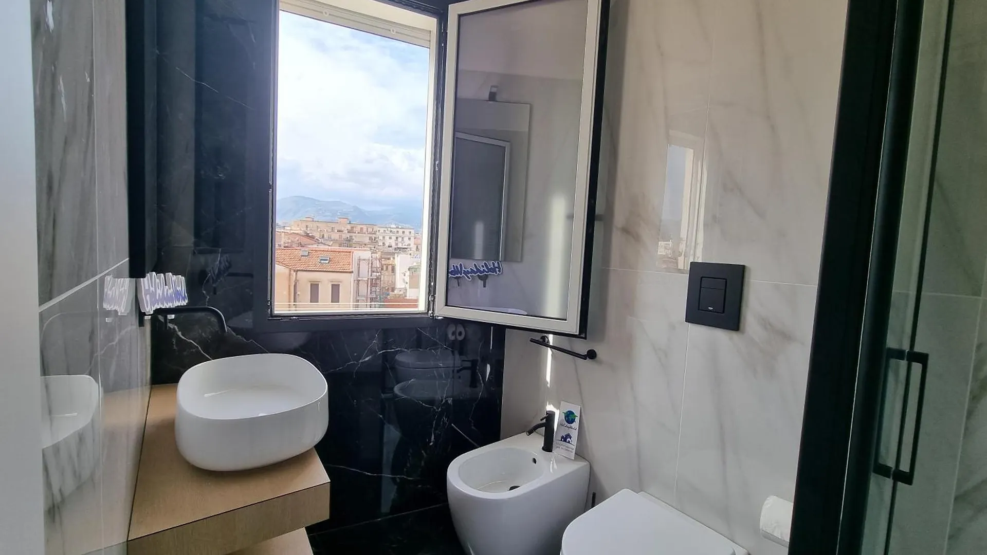 Maxela Penthouse By Holiday World Palermo Apartment